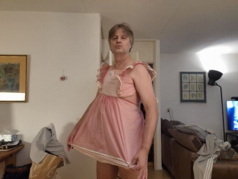 Sissy peter in the Hall Of Shame