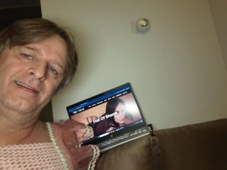 Sissy peter | Hall Of Shame photo 5